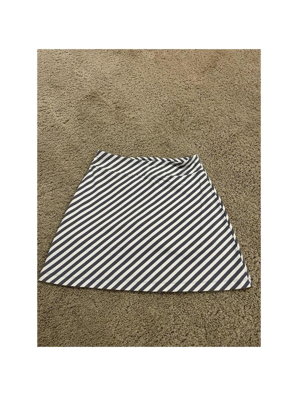 Women’s Athleta Skort / Skirt S Small Striped Grey/ White Pull On Pocket Stretch